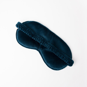Elizabeth Scarlett Turtle Conversation Marine Eye Mask